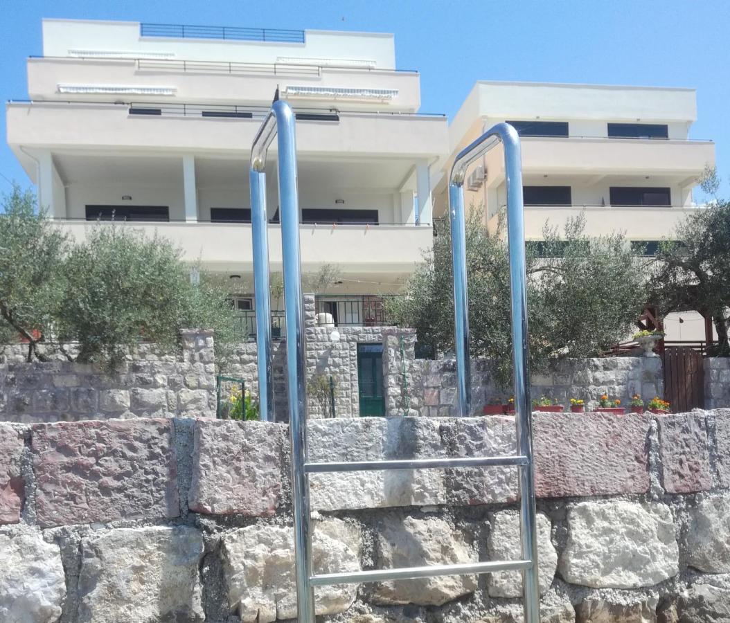 Olea Apartment Tivat Luaran gambar