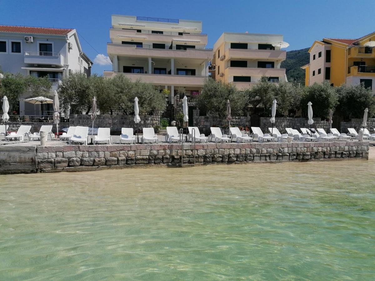 Olea Apartment Tivat Luaran gambar