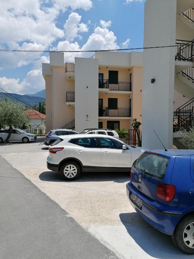 Olea Apartment Tivat Luaran gambar