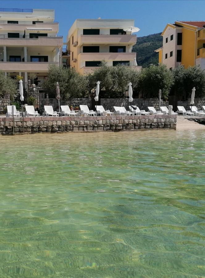 Olea Apartment Tivat Luaran gambar