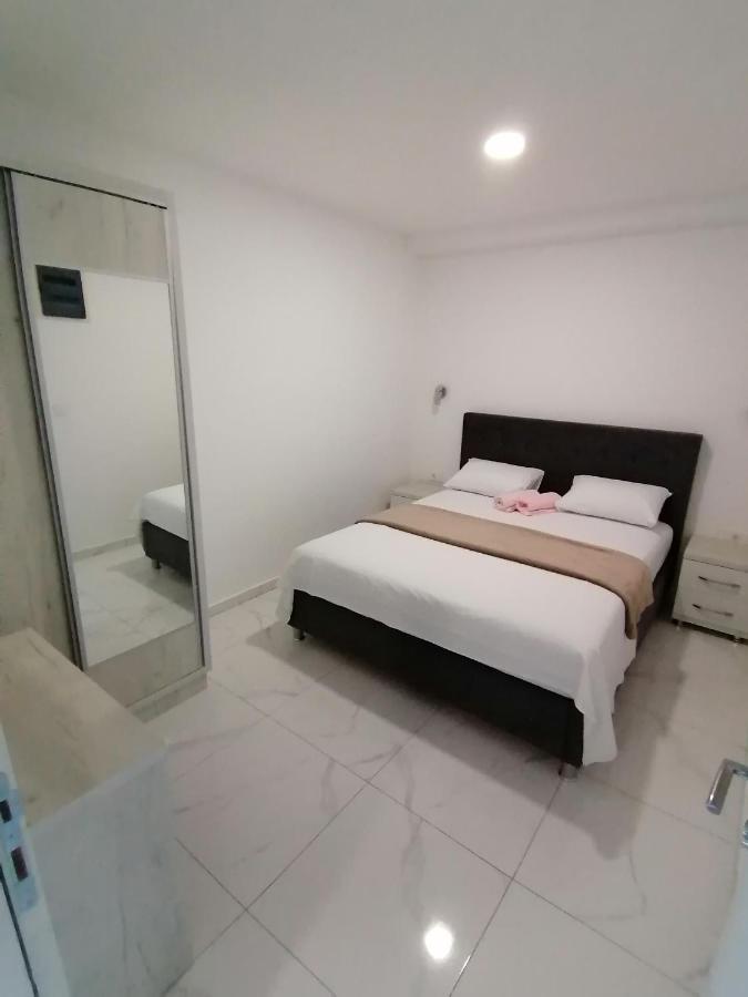 Olea Apartment Tivat Luaran gambar