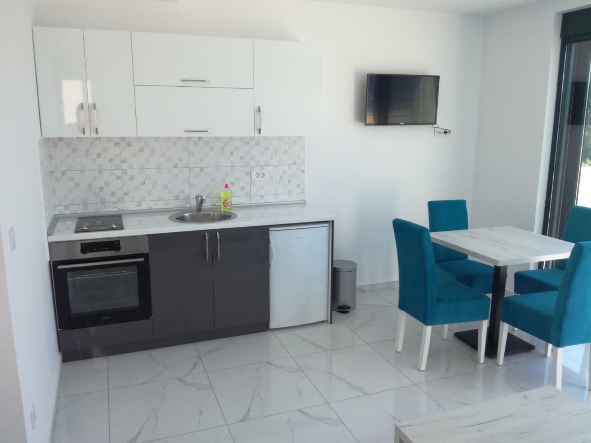 Olea Apartment Tivat Luaran gambar